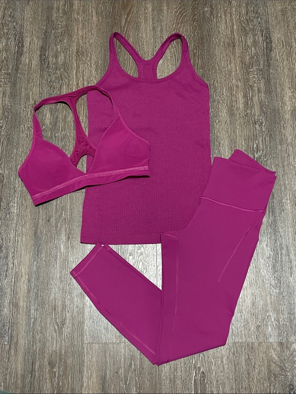 Like New Lululemon Matching Magenta Purple 3-Piece Set. Size 6